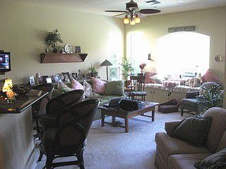 Open living area off lanai