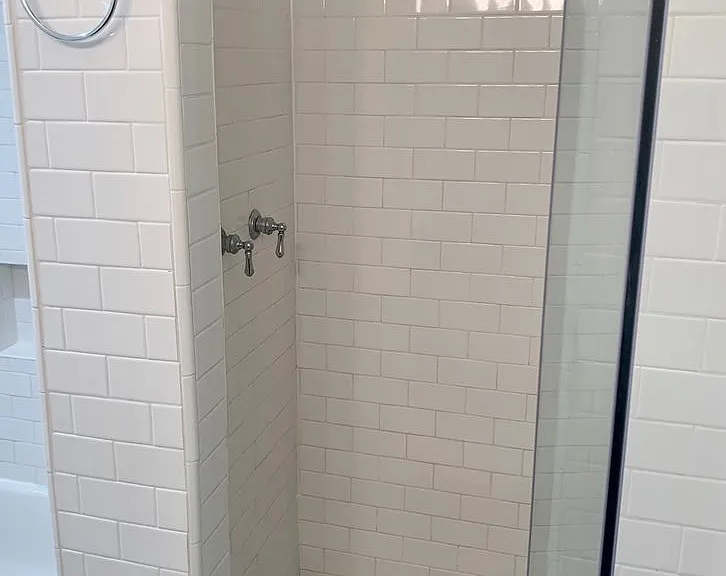 307 S Clark Dr — Photo 26