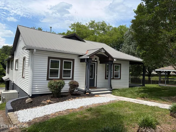 917 Centeroak Dr, Knoxville, TN 37920