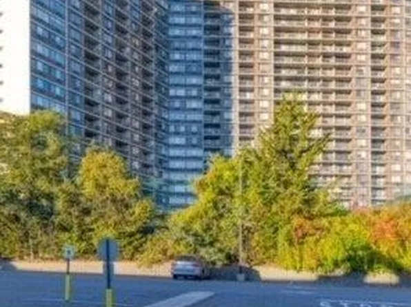 2 Bay Club Drive #4M, Bayside, NY 11360