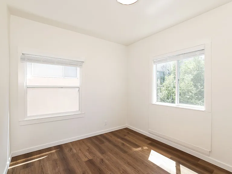 1633 Oxford St #C — Photo 18