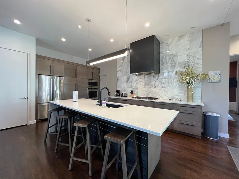 504 Morgan St NE — Photo 14