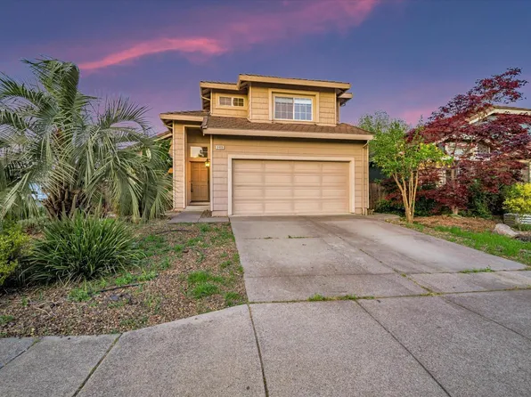 8488 Shadetree Drive, Windsor, CA 95492