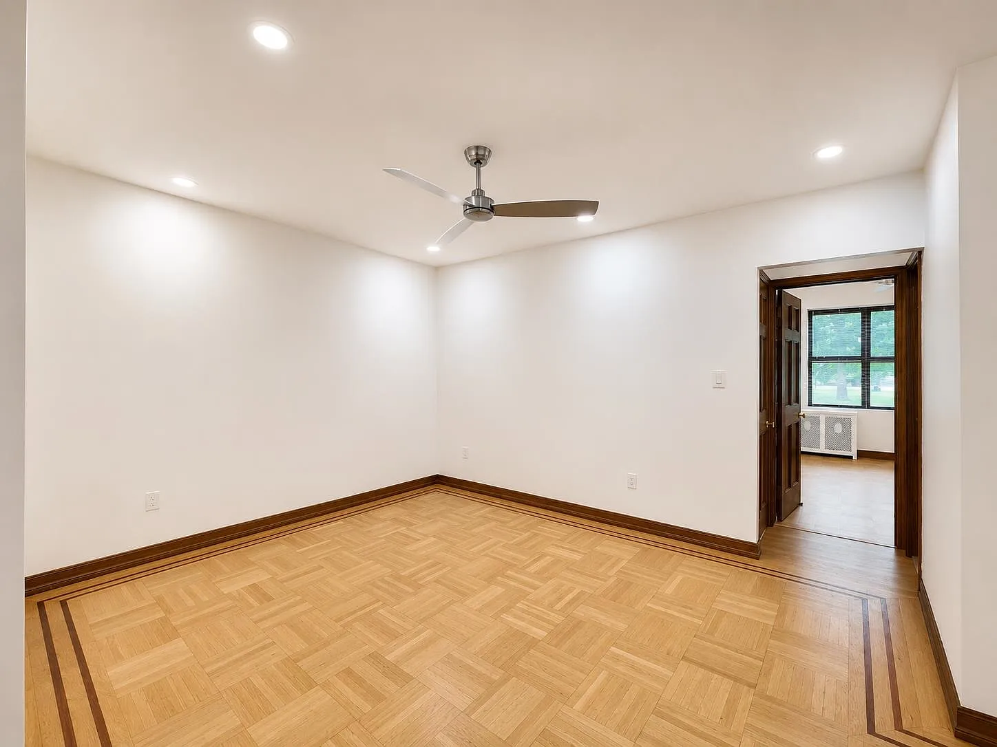 1 bed, 1.0 bath, 700 sqft, $1,975 — Photo 2