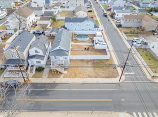 910 Florence Ave, Union Beach, NJ 07735