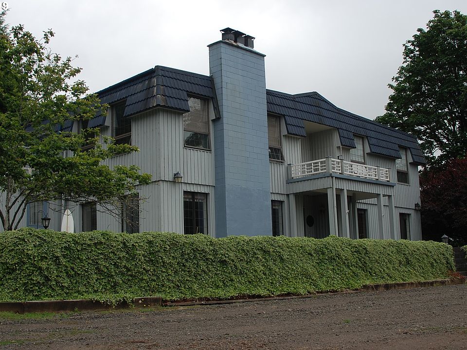 1st image of 404 Bell Ln