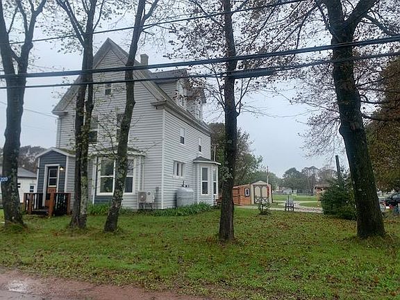2nd image of 220 Main St