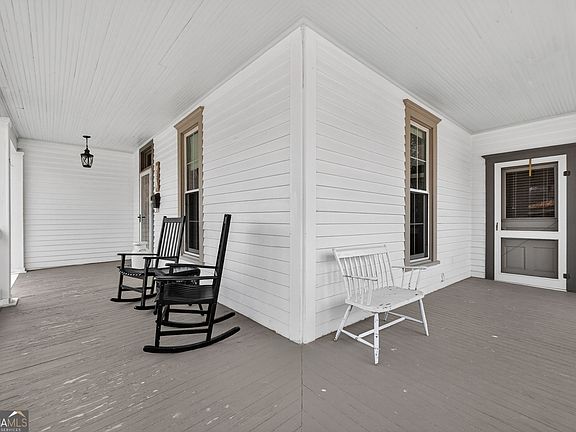 5th image of 35 Combs St