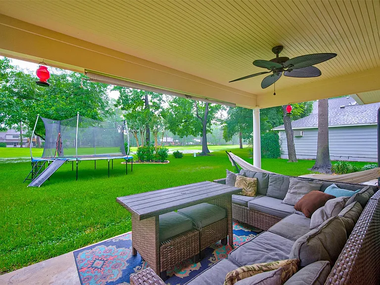 746 Stone Mountain Dr — Photo 45