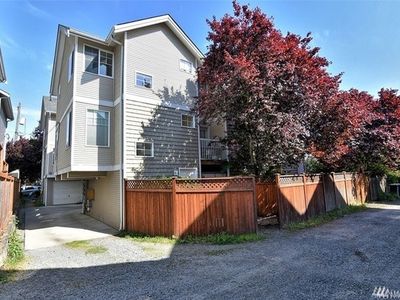 8523C Midvale Ave N, Seattle, WA, 98103