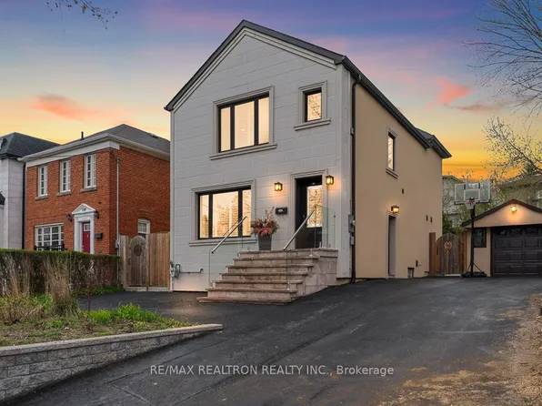 98 Poyntz Ave, Toronto, ON M2N 1J2
