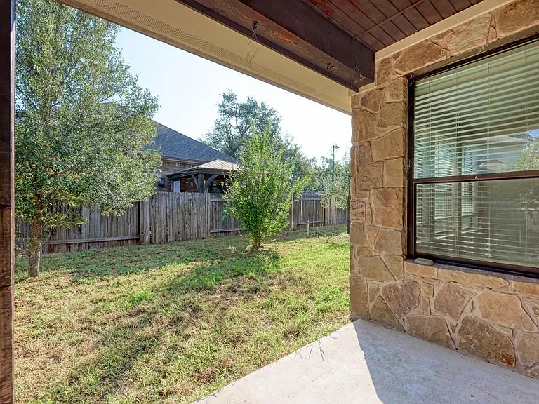 6805 Barstow Ct — Photo 37