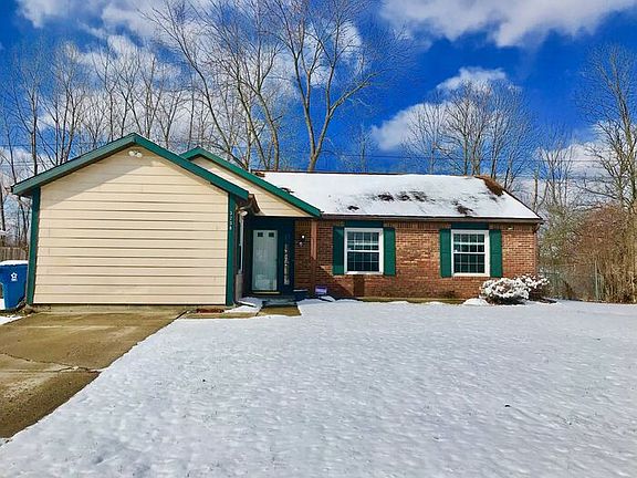2nd image of 3238 N Eastbrooke Cir