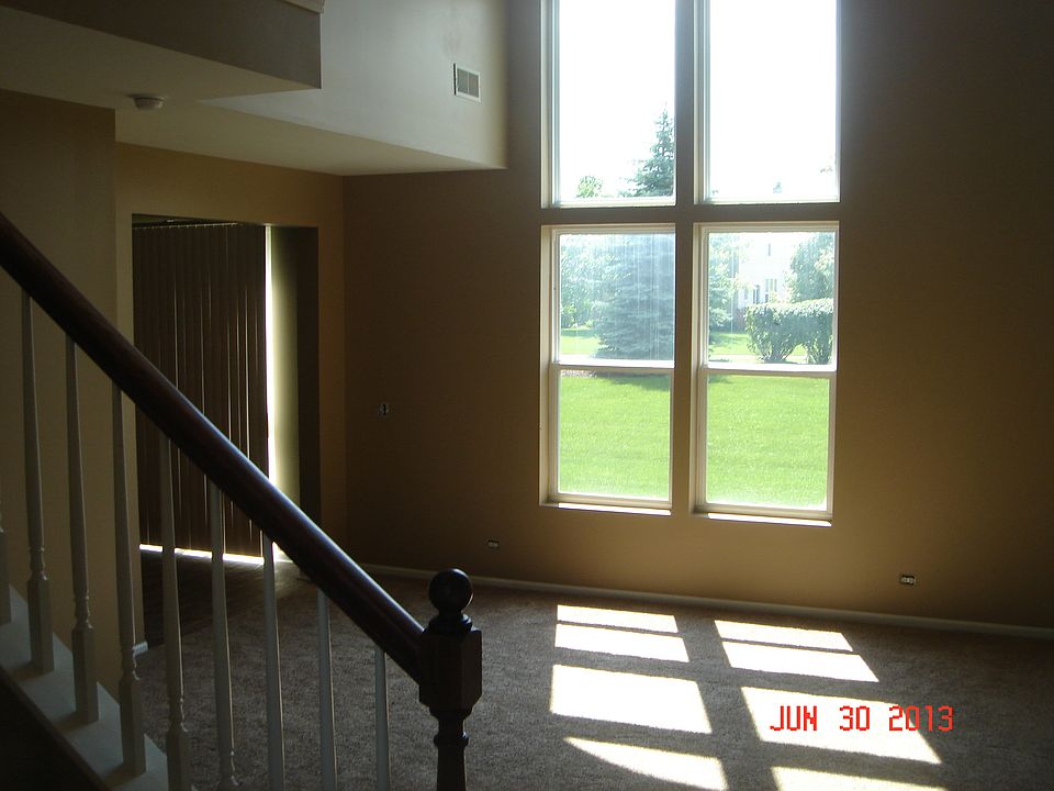 1st image of 24959 W Franklin Ln