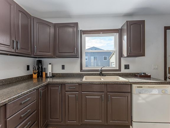 2nd image of 3609 & 3611 E 18th St