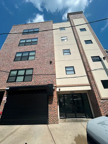 107 Beech St Photo 1