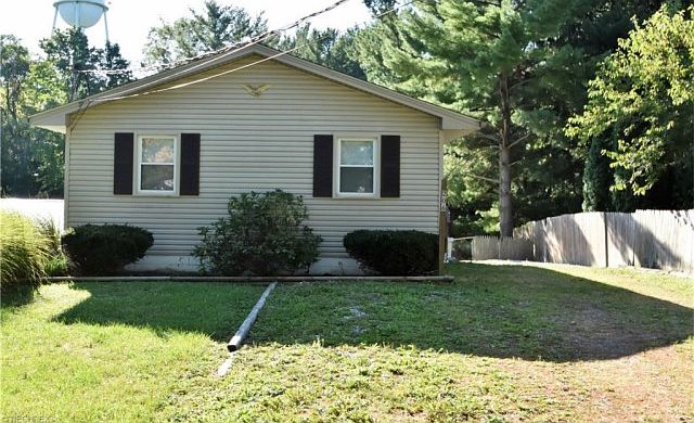 1st image of 206 Gaylord St