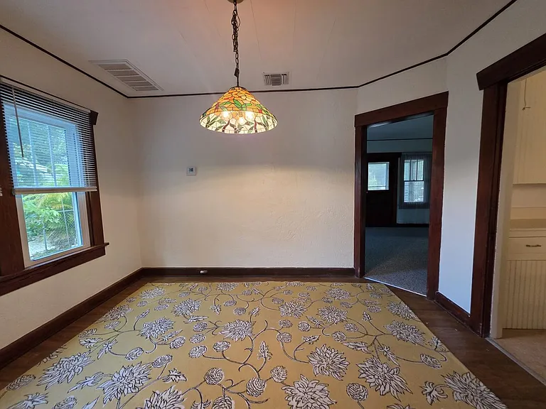 2502 York St S — Photo 5