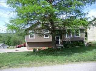 4910 NW Northmoor Ave, Northmoor, MO 64151