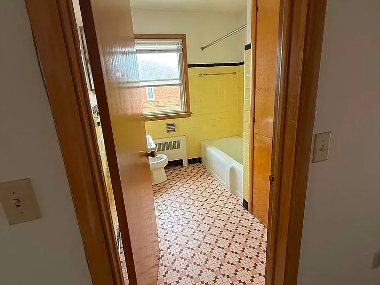 1441 E Johnson St #C — Photo 5