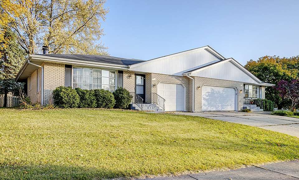 1st image of 4215 Lori Dr