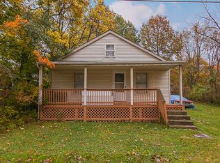 16713 Lorain St, Chagrin Falls, OH 44023