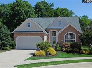 4811 Trails End Ct #14, Westlake, OH 44145