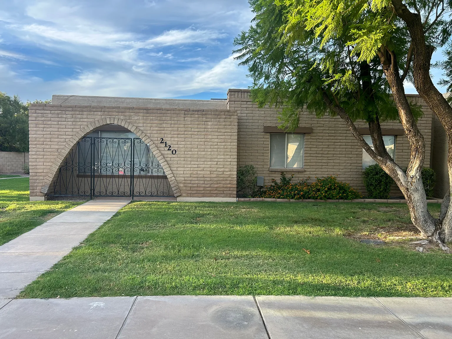 4 bed, 1746 sqft, $2,450 — Photo 1