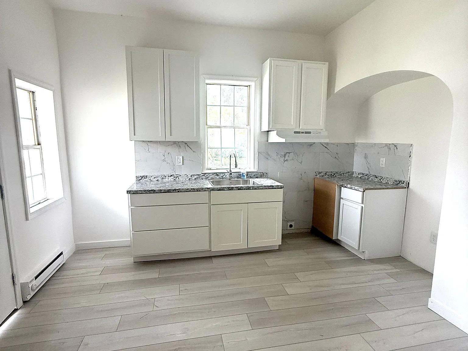 3 bed, $1,300 — Photo 3