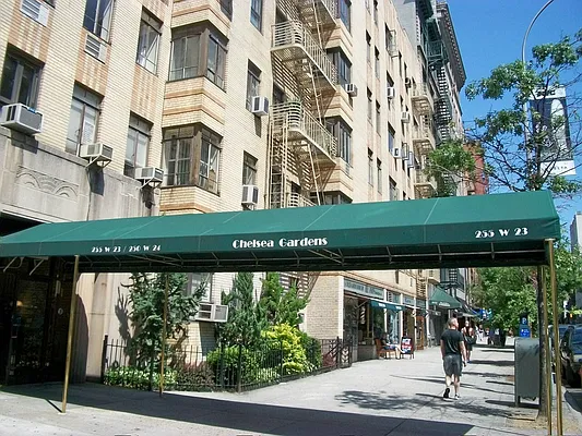 Sold by Manhattan Network Inc. | media 7