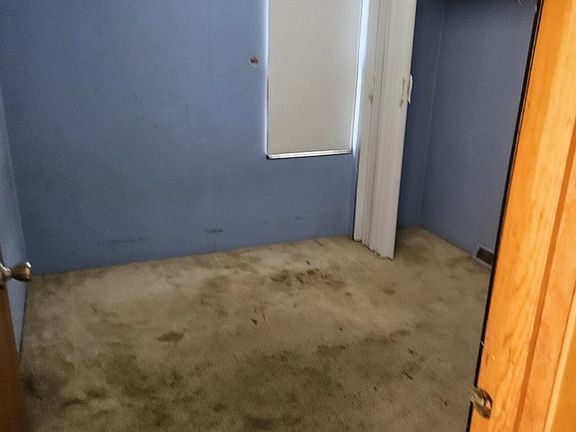 4th image of 1543 N 32nd Ave
