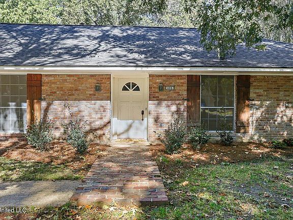 4th image of 406 Bay Park Dr