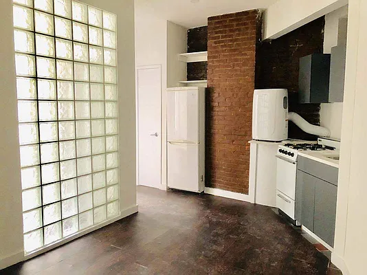 Rented by Kahen Properties | media 20