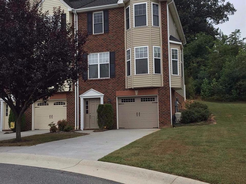 1st image of 3008 Hill St Unit 100