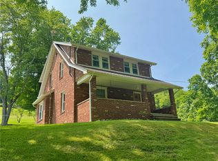 4404 Hollow Rd, New Castle, PA 16101