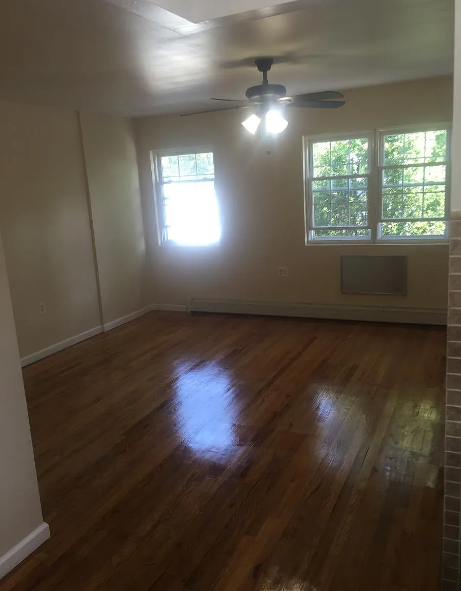 8022 59th Street — Photo 2