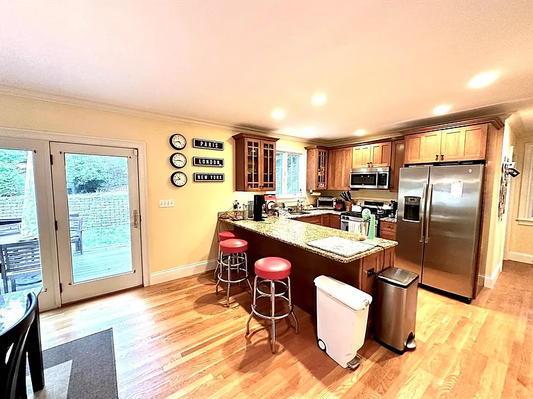 77 Hackensack Rd — Photo 4