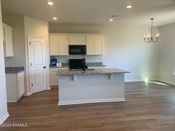 2nd image of 3319 Autumn Park Dr
