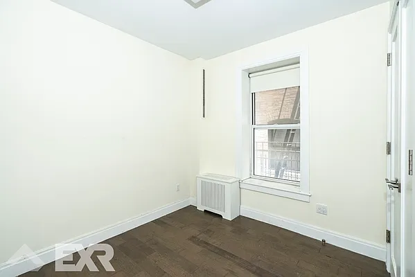 Rented by EXR | media 4