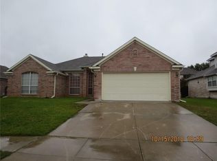 5517 Hyannis Dr, Arlington, TX 76018