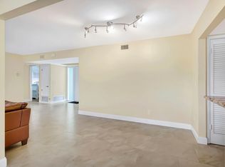 683 SE Harborview Dr, Port Saint Lucie, FL 34983