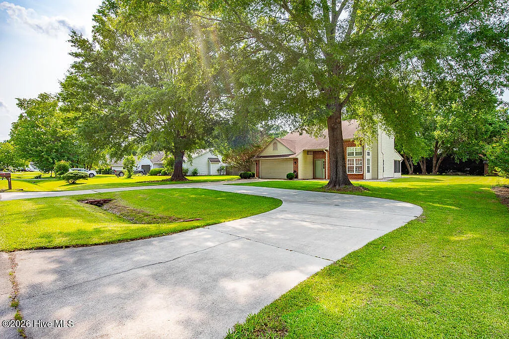 Building Photo - 4902 Woodbrook Dr