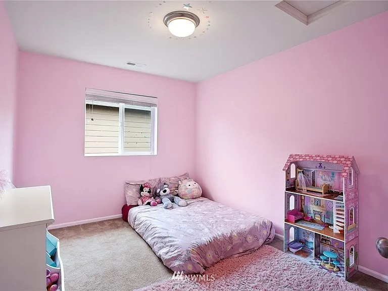 4703 Strathmore Cir SW — Photo 15