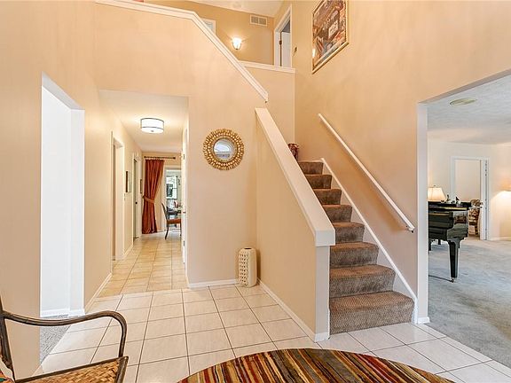 5th image of 3 Dunmore Ln