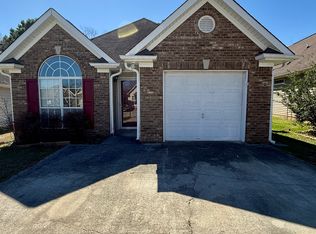 149 Flagstone Ln, Calera, AL 35040