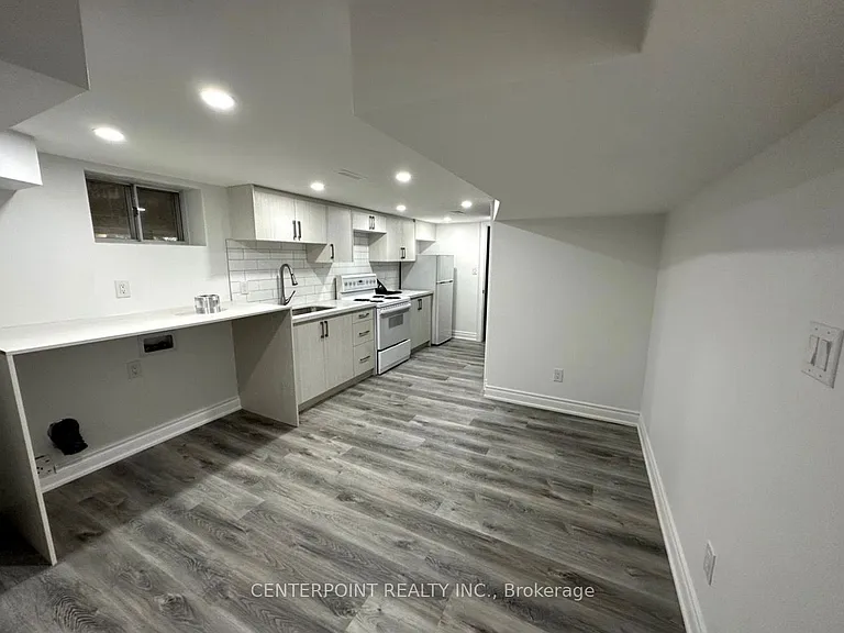 45 Southlawn Dr #BASEMENT — Photo 2