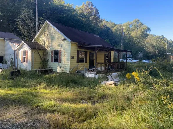 885 State Route 581, Thealka, KY 41240