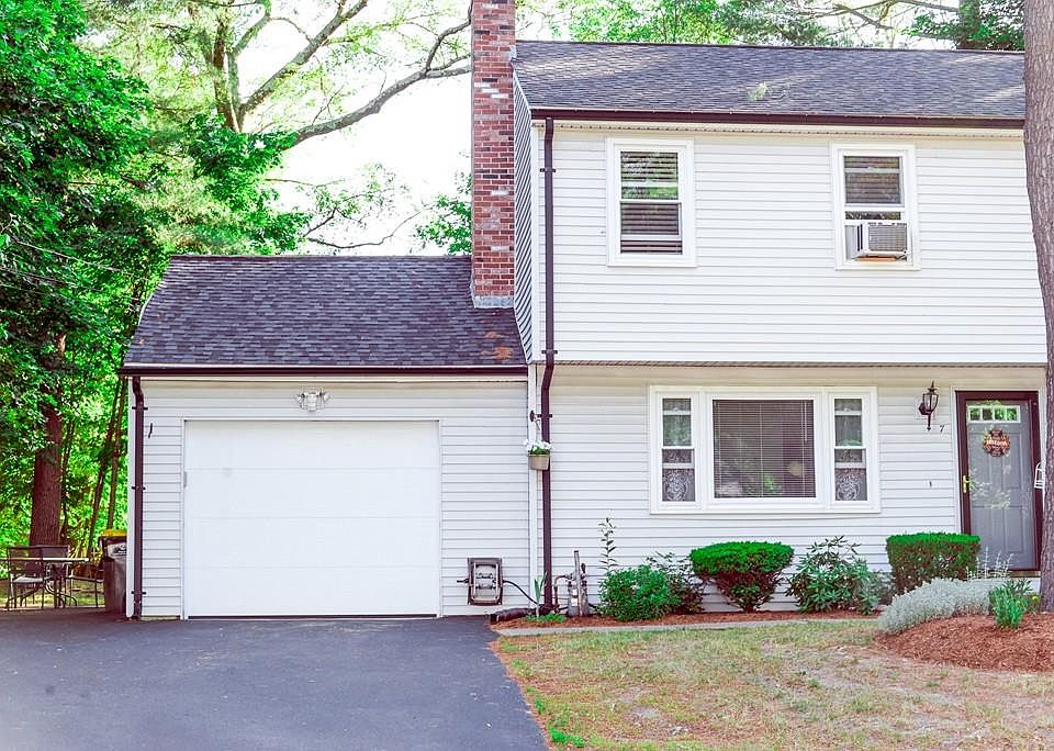 1st image of 7 Buena Vista Dr #7