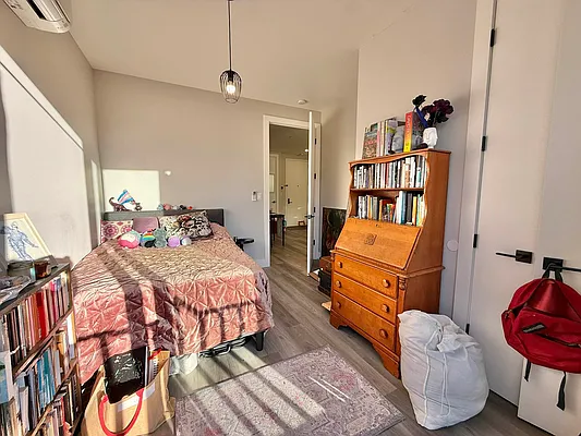 Rented by ERNY LLC | media 8