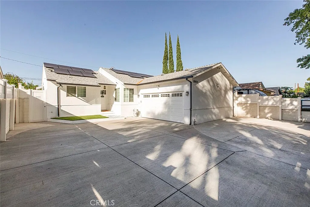 3 bed, 1824 sqft, $5,000 — Photo 2